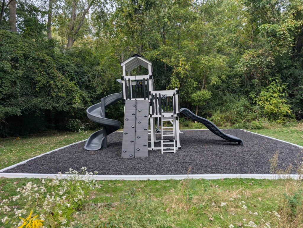 Playhouses and Playsets